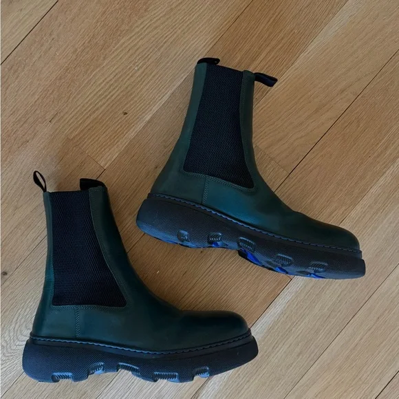 Burberry Creeper Chelsea Boots - Picture 1 of 7